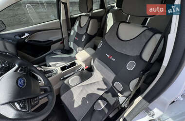 Седан Ford Focus 2017 в 