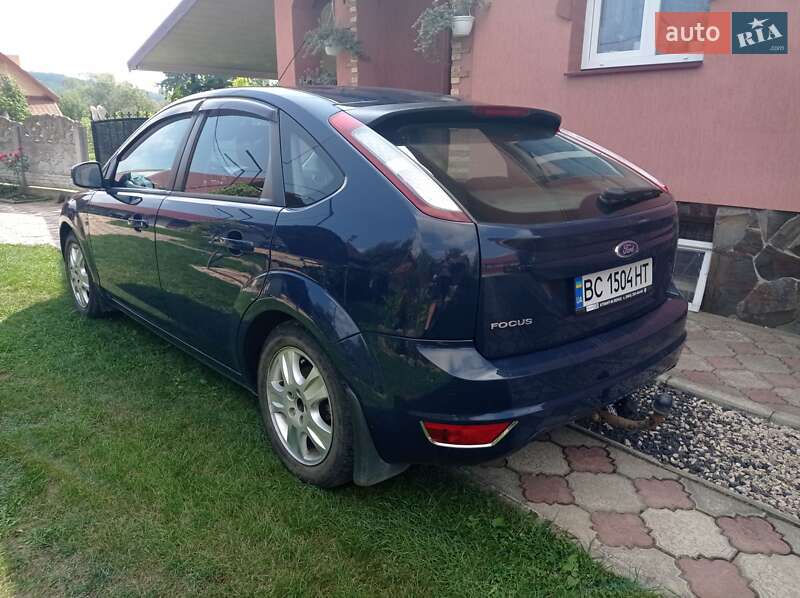 Хэтчбек Ford Focus 2010 в Стрые