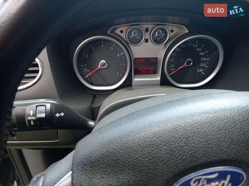 Хэтчбек Ford Focus 2010 в Стрые