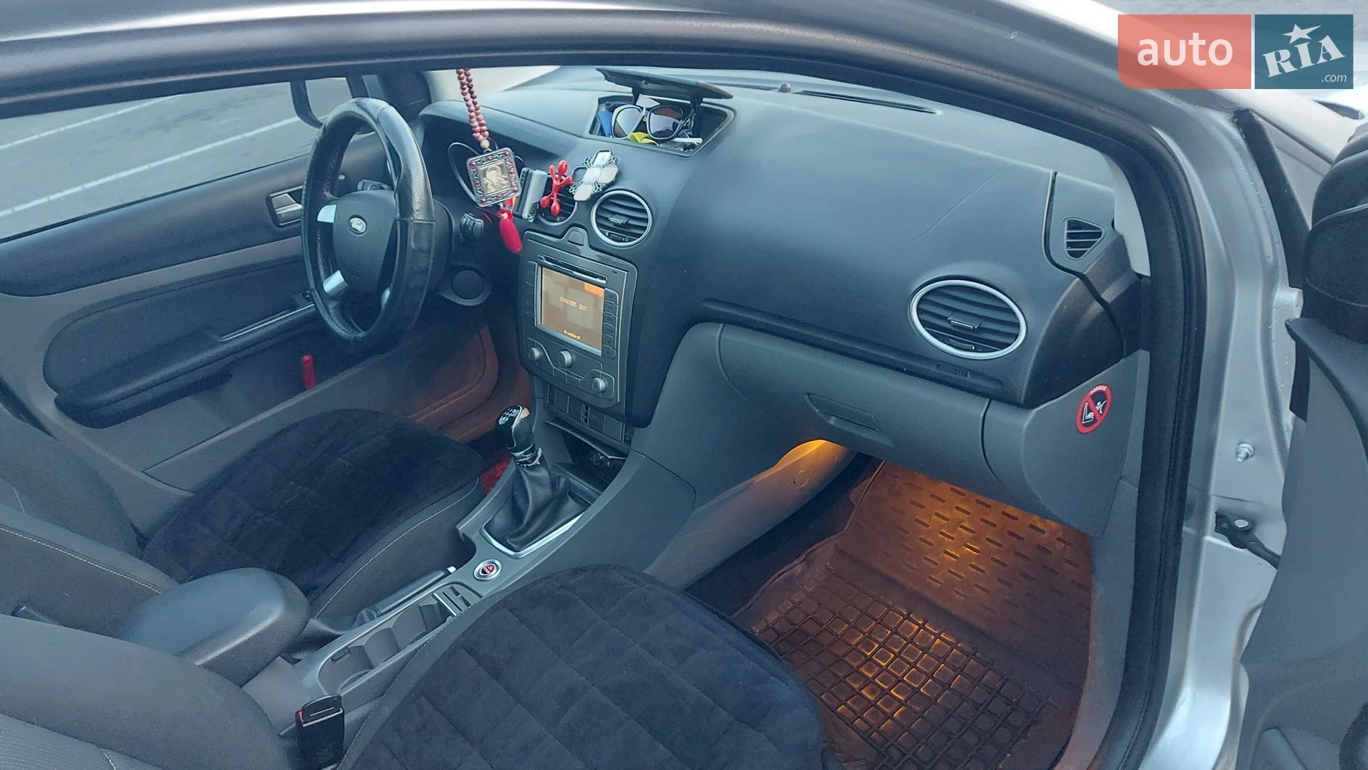 2010 Ford Focus - мініатюра 8