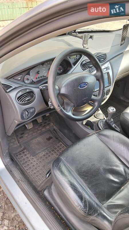 Универсал Ford Focus 2003 в Каменском