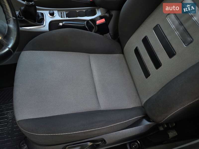 Хетчбек Ford Focus 2011 в Тернополі фото 21 Хетчбек Ford Focus 2011 в Тернополі