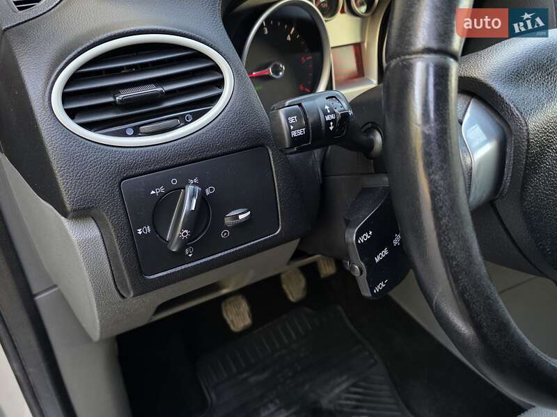 Хетчбек Ford Focus 2011 в Тернополі фото 23 Хетчбек Ford Focus 2011 в Тернополі
