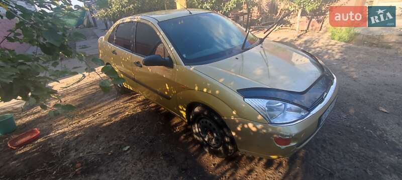 Седан Ford Focus 2000 в Хмельнике