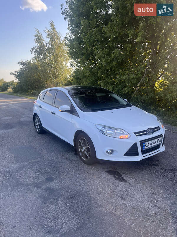 Хэтчбек Ford Focus 2012 в Киеве