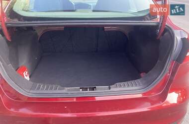 Седан Ford Focus 2015 в 
