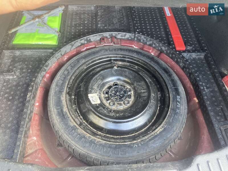 Седан Ford Focus 2015 в Кропивницком