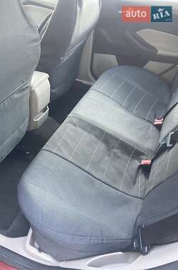 Седан Ford Focus 2015 в 