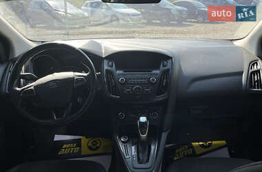 Седан Ford Focus 2015 в 