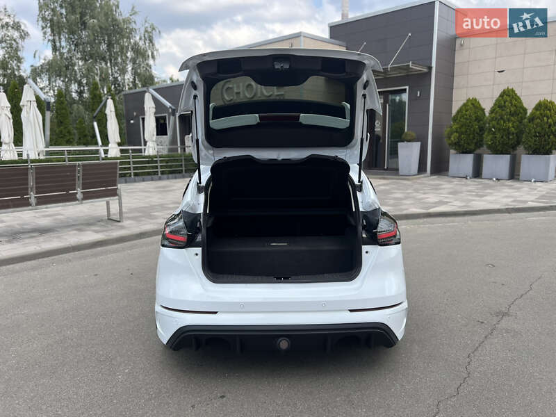 Хэтчбек Ford Focus 2018 в Киеве фото 22 Хэтчбек Ford Focus 2018 в Киеве