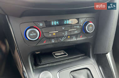 Хетчбек Ford Focus 2018 в 