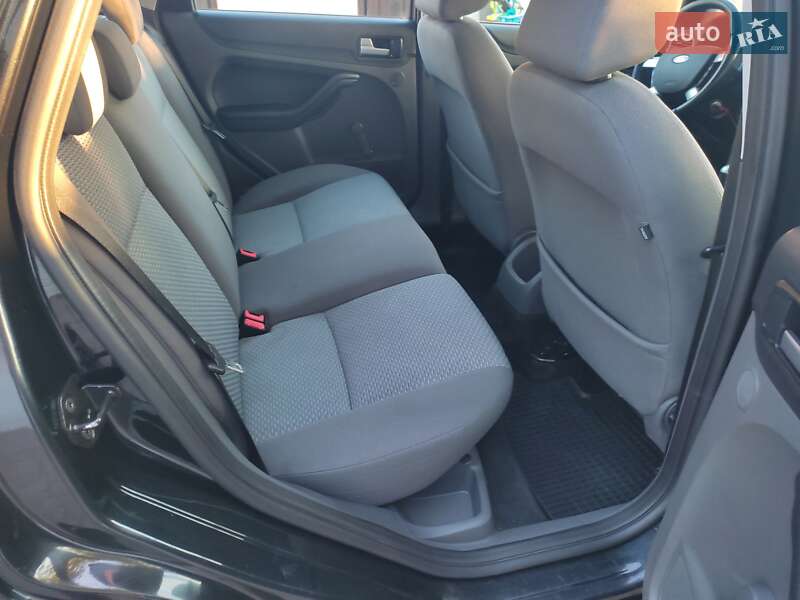 Универсал Ford Focus 2007 в Турбовом фото 25 Универсал Ford Focus 2007 в Турбовом