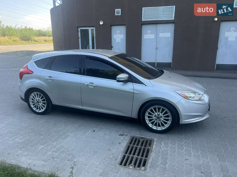 Хэтчбек Ford Focus 2011 в Львове фото 5 Хэтчбек Ford Focus 2011 в Львове