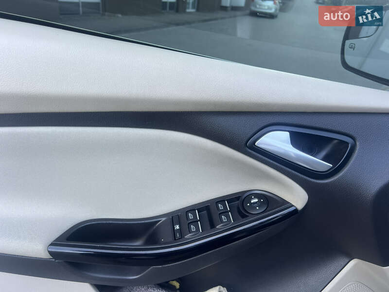 Хэтчбек Ford Focus 2011 в Львове фото 18 Хэтчбек Ford Focus 2011 в Львове