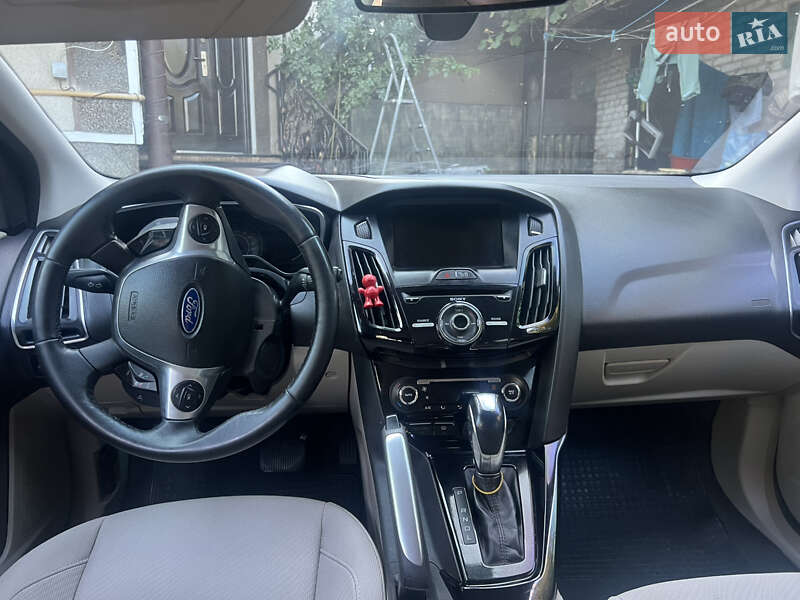 Хэтчбек Ford Focus 2011 в Львове фото 25 Хэтчбек Ford Focus 2011 в Львове