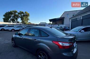 Седан Ford Focus 2014 в 