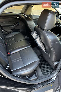 Хэтчбек Ford Focus 2014 в 