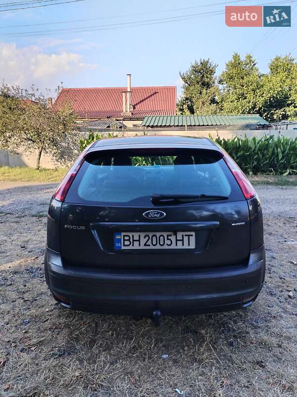 Хэтчбек Ford Focus 2006 в Одессе