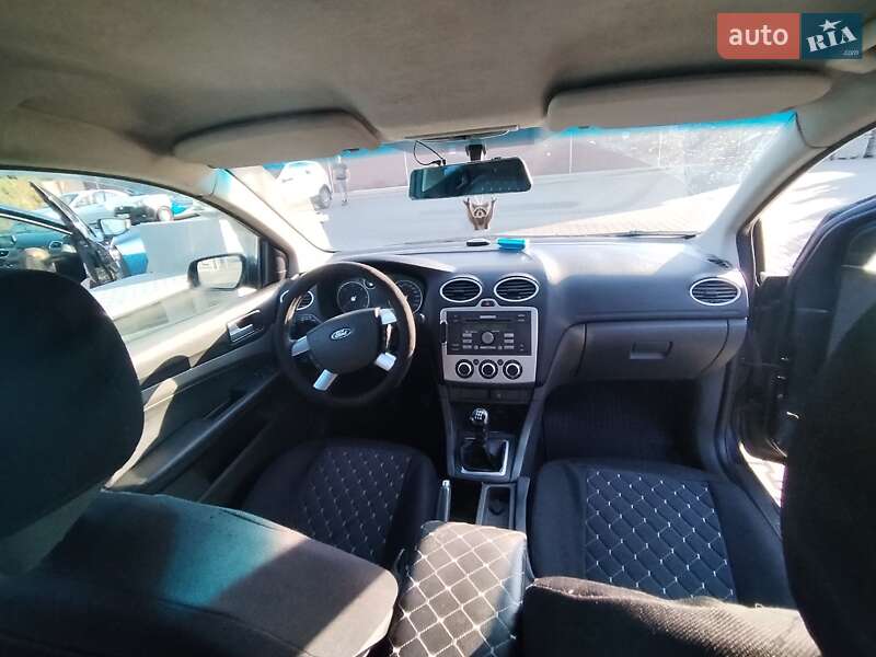 Хэтчбек Ford Focus 2006 в Одессе