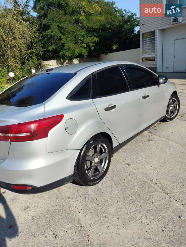 Седан Ford Focus 2015 в Харькове фото 4 Седан Ford Focus 2015 в Харькове