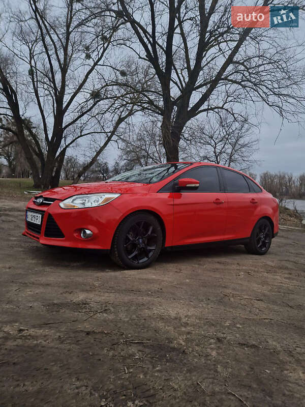 Седан Ford Focus 2013 в Киеве фото 3 Седан Ford Focus 2013 в Киеве