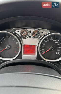 Хэтчбек Ford Focus 2008 в 