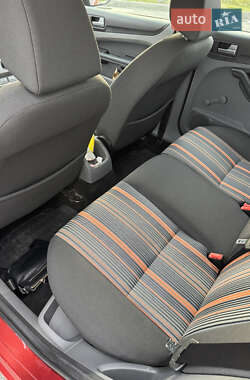 Хэтчбек Ford Focus 2008 в 
