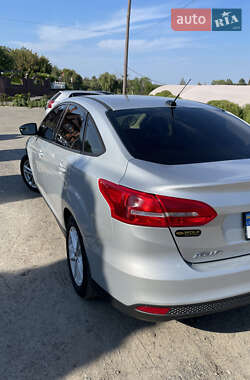 Седан Ford Focus 2015 в Черкассах