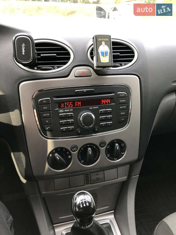 Хэтчбек Ford Focus 2010 в Полтаве фото 15 Хэтчбек Ford Focus 2010 в Полтаве