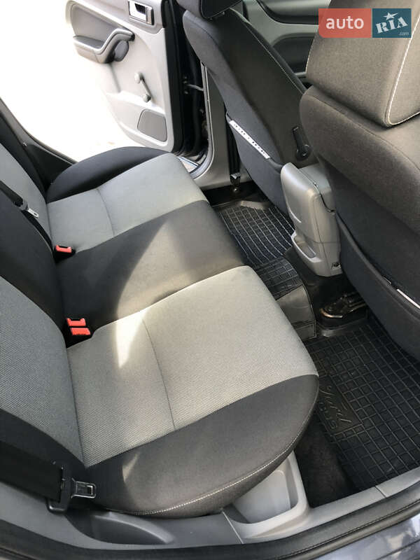 Хэтчбек Ford Focus 2010 в Полтаве фото 23 Хэтчбек Ford Focus 2010 в Полтаве