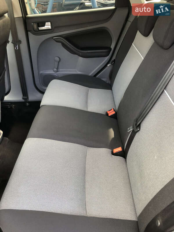 Хэтчбек Ford Focus 2010 в Полтаве фото 29 Хэтчбек Ford Focus 2010 в Полтаве