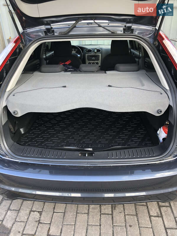 Хэтчбек Ford Focus 2010 в Полтаве фото 39 Хэтчбек Ford Focus 2010 в Полтаве