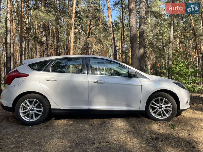 Хэтчбек Ford Focus 2012 в Полтаве фото 4 Хэтчбек Ford Focus 2012 в Полтаве