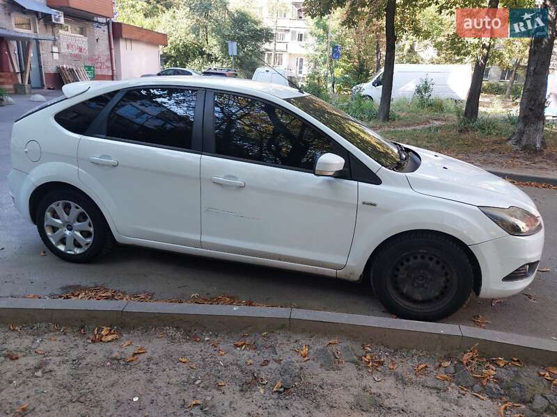 Хэтчбек Ford Focus 2008 в Львове
