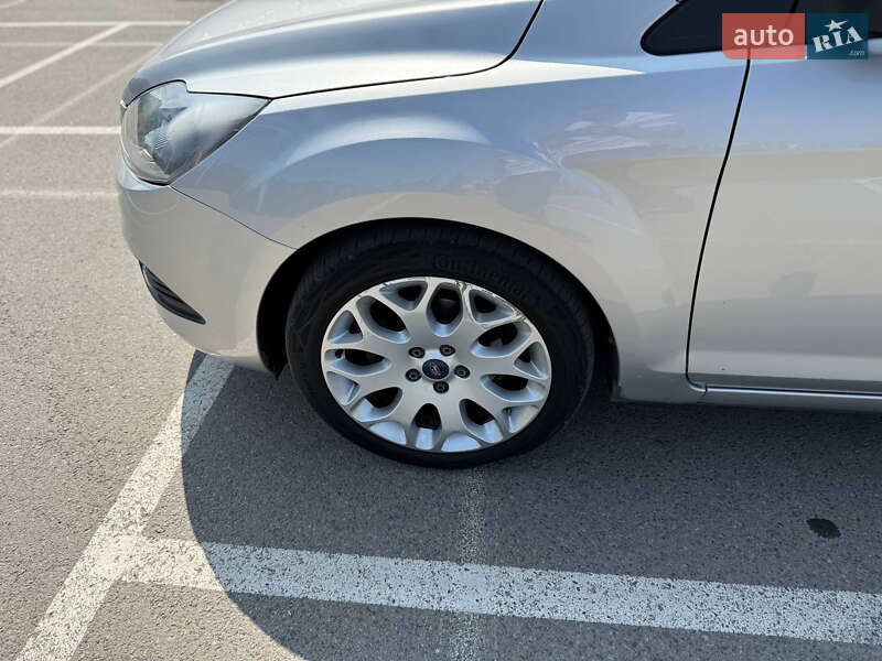 Універсал Ford Focus 2009 в Івано-Франківську фото 7 Універсал Ford Focus 2009 в Івано-Франківську