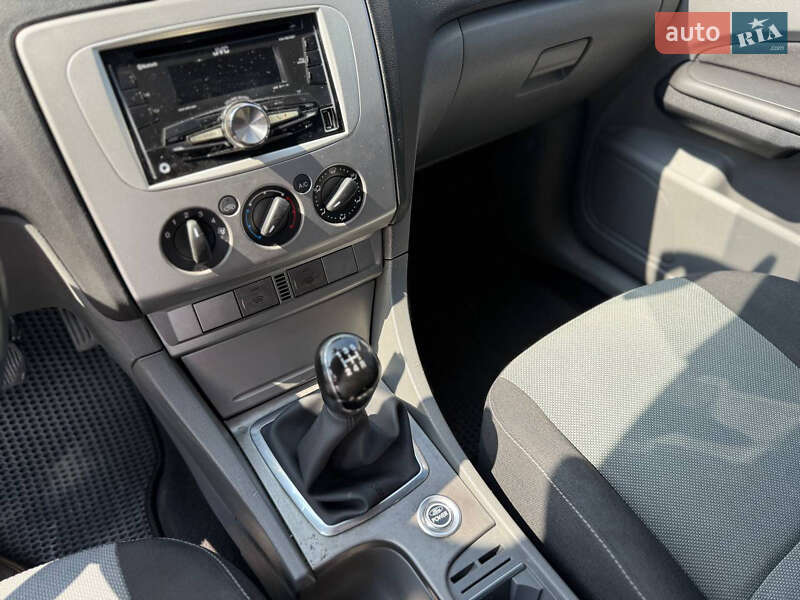 Універсал Ford Focus 2009 в Івано-Франківську фото 17 Універсал Ford Focus 2009 в Івано-Франківську