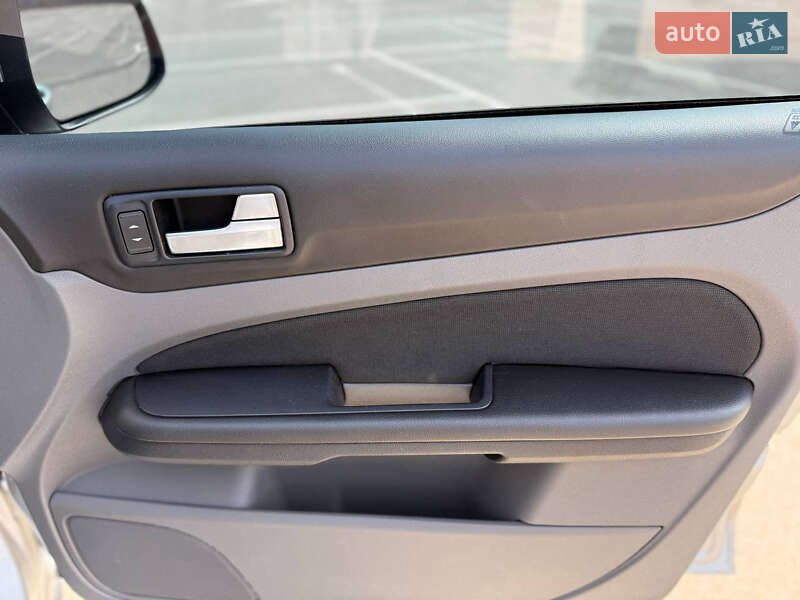 Універсал Ford Focus 2009 в Івано-Франківську фото 23 Універсал Ford Focus 2009 в Івано-Франківську