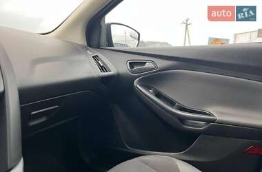 Седан Ford Focus 2013 в 