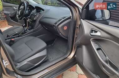 Хэтчбек Ford Focus 2016 в 