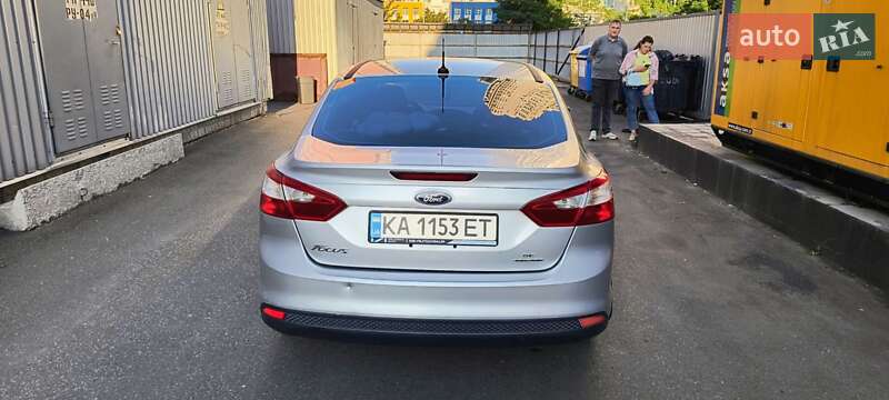 Седан Ford Focus 2013 в Киеве