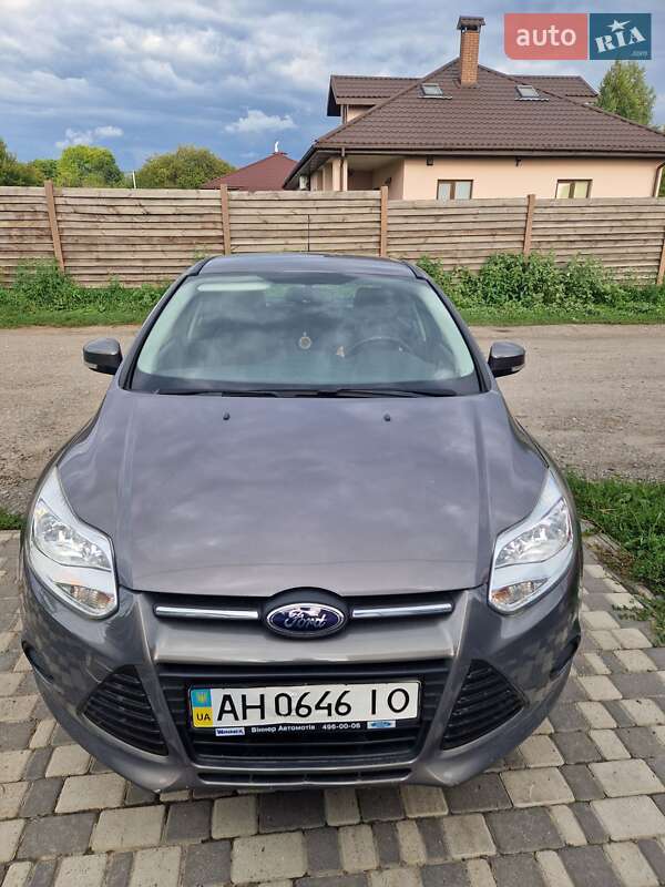 Седан Ford Focus 2013 в Киеве фото 4 Седан Ford Focus 2013 в Киеве