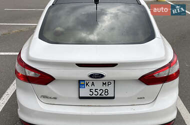 Седан Ford Focus 2012 в 