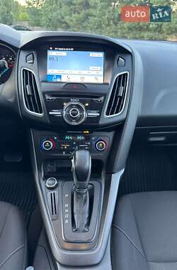 Хэтчбек Ford Focus 2017 в 