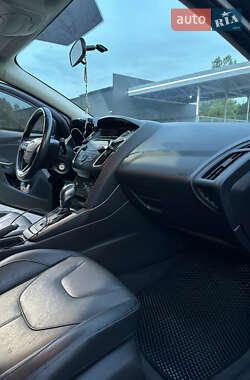 Хэтчбек Ford Focus 2014 в Львове