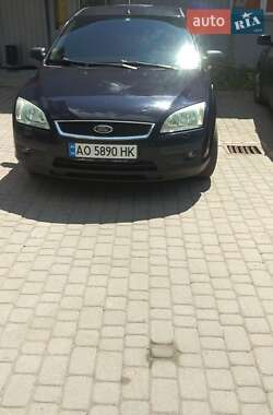 Седан Ford Focus 2005 в 