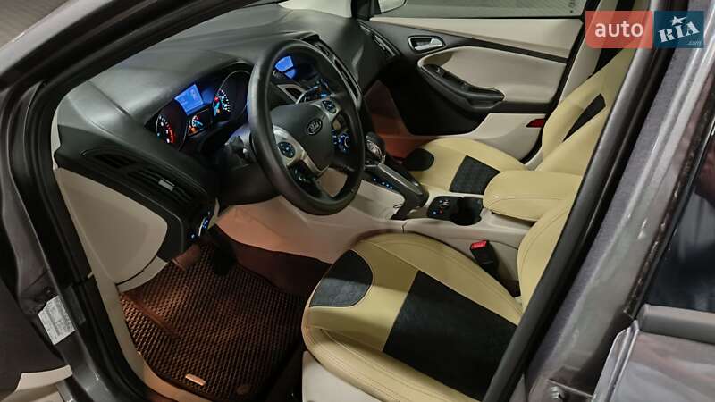 Седан Ford Focus 2012 в Києві