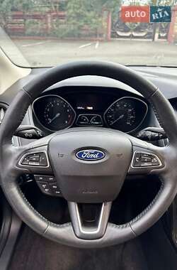 Хэтчбек Ford Focus 2017 в 