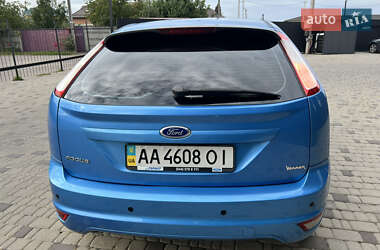 Хетчбек Ford Focus 2010 в 