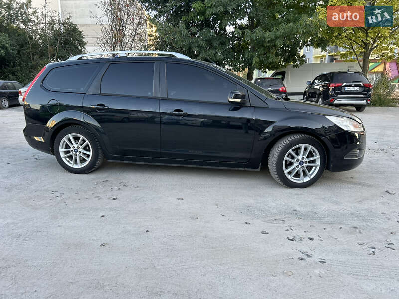 Универсал Ford Focus 2010 в Житомире фото 4 Универсал Ford Focus 2010 в Житомире