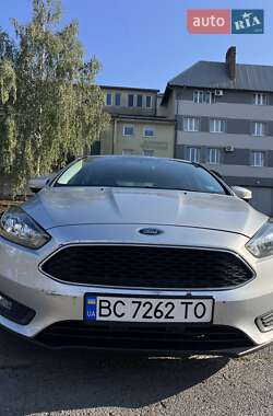 Хэтчбек Ford Focus 2016 в 